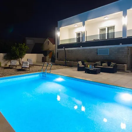 Villa Marko * Makarska